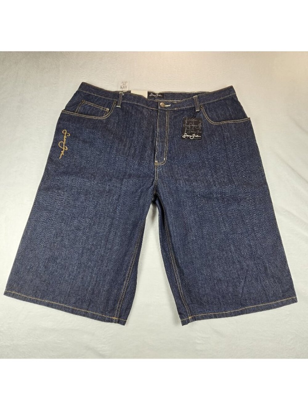 Sean John Jean Shorts Men’s Sz 42 Dark Blue Denim Back Pocket Embroidered Stitch